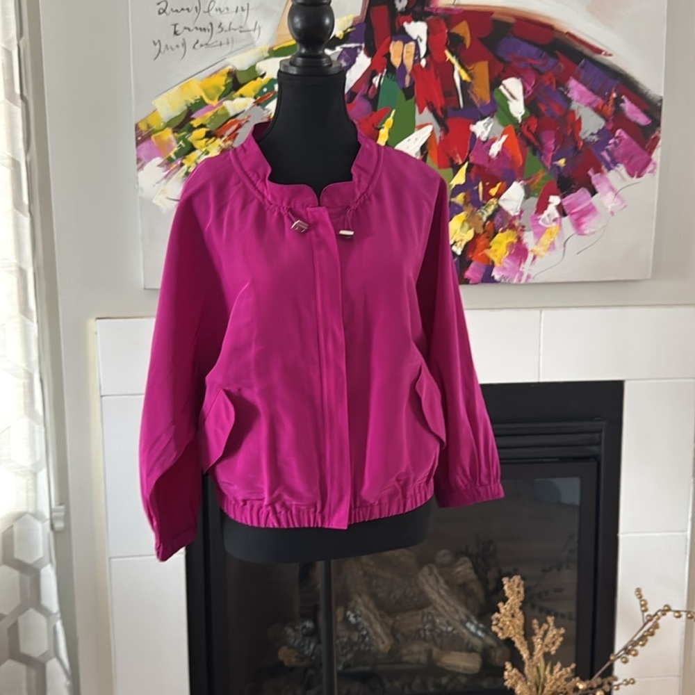 Calvin Klein Pink Bomber Jacket with High Collar. Ptp 17” lenght 21”
